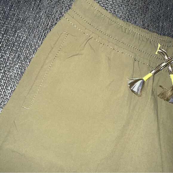 Cat & Jack Boys‎ Olive Green Nylon Pull On Shorts Size 5T - Picture 6 of 6